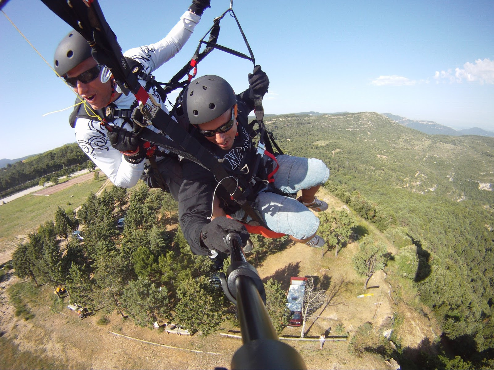 Parapent per la Serra de Mussara