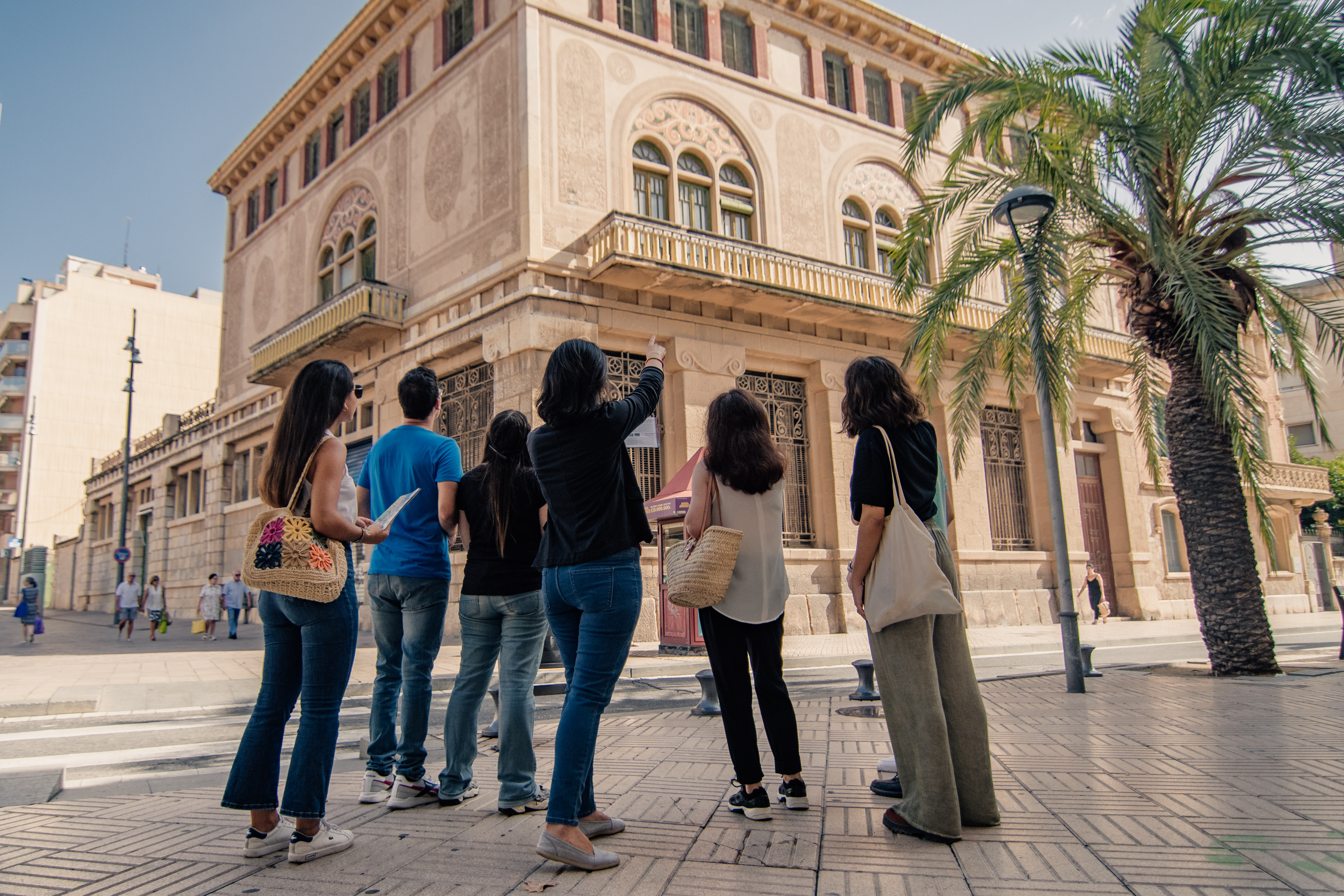 Reus, bressol d’aiguardents i modernisme
