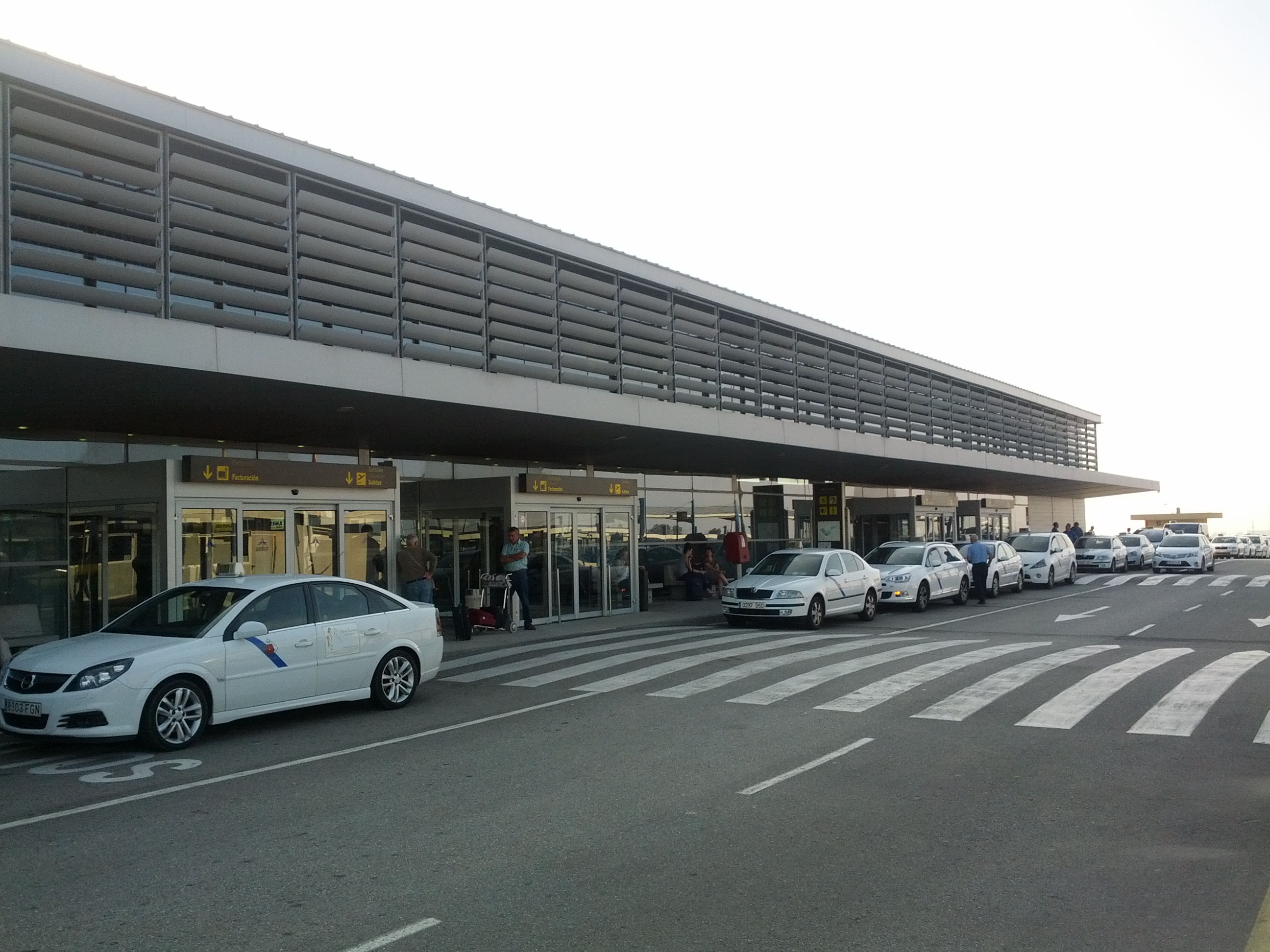 Terminal de l'Aeroport de Reus — Foto: Johnny19w, CC BY-SA 3.0 (Wikimedia Commons)